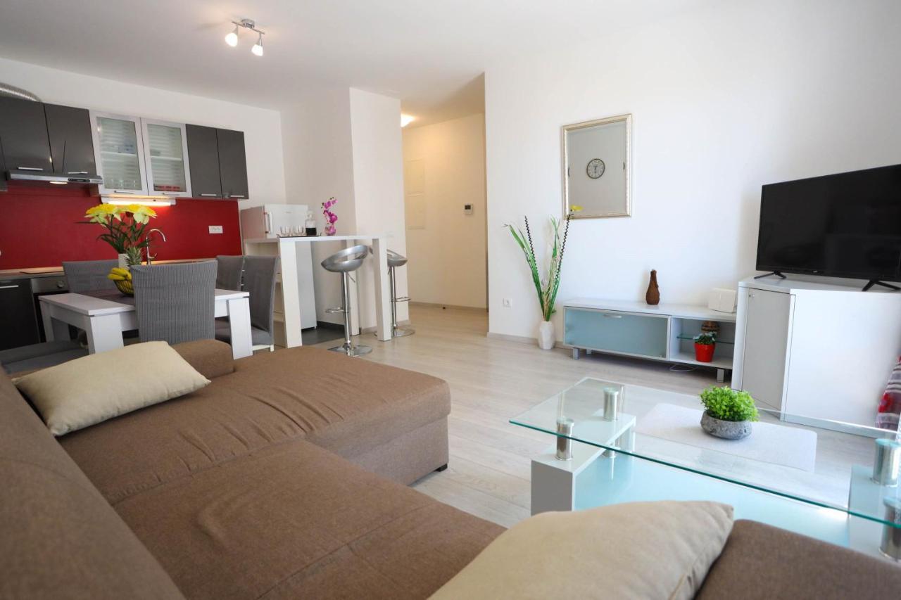 Apartman Petra Макарська Екстер'єр фото