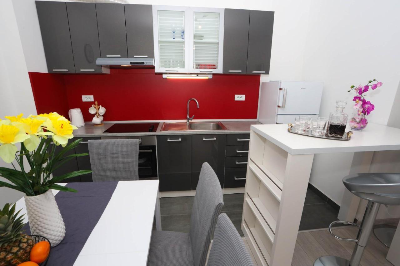 Apartman Petra Макарська Екстер'єр фото