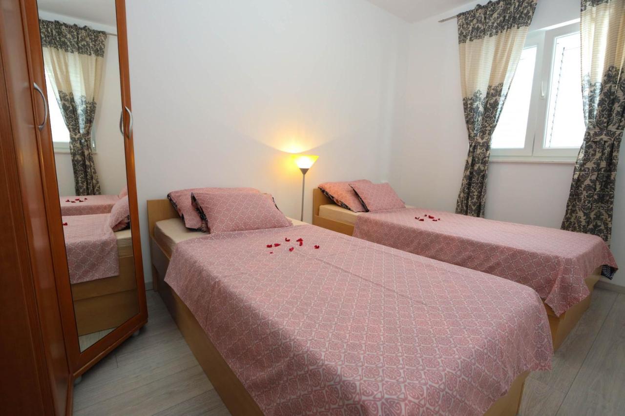 Apartman Petra Макарська Екстер'єр фото