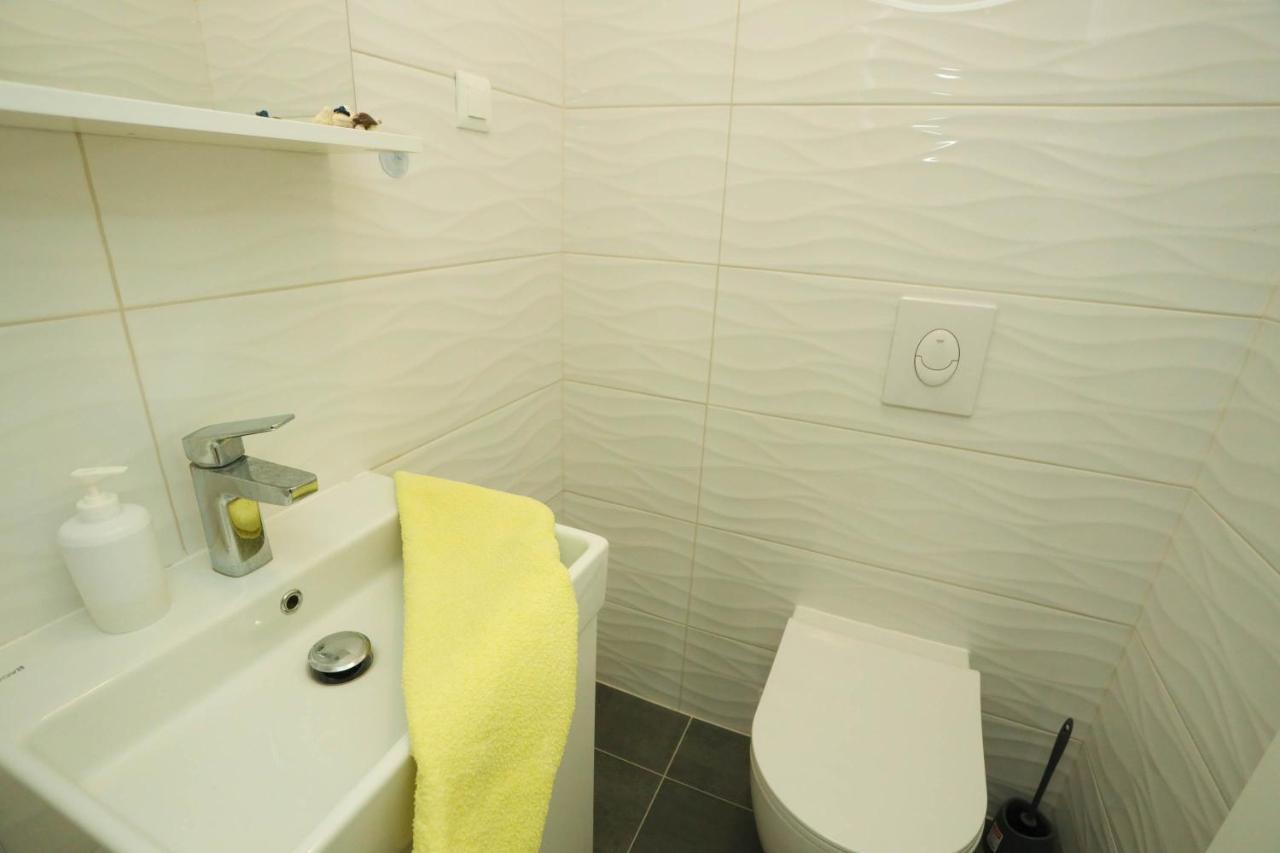 Apartman Petra Макарська Екстер'єр фото